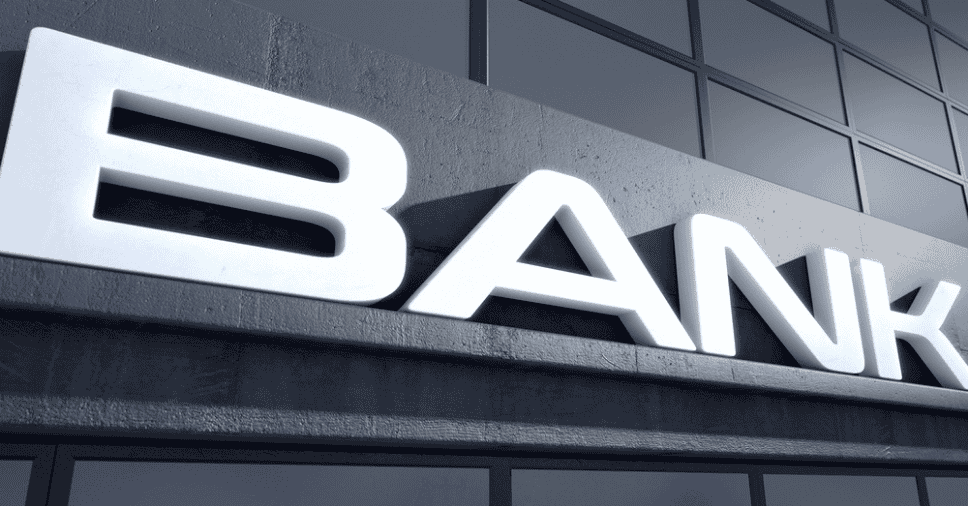 Letras caixa para fachada usada pelo banco